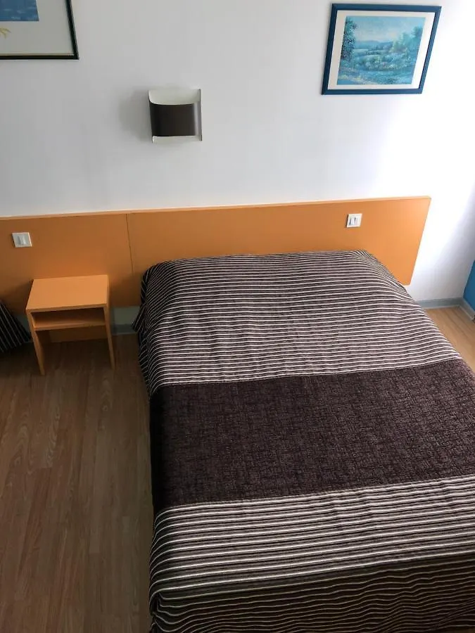Hotel Au Petit Languedoc Lourdes